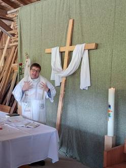Das Bild zeigt die Eucharistiefeier zu Christi Himmelfahrt
