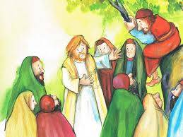Quelle: Don Bosco Medien Diese Bild zeigt Zachäus im Baum, davor Jesus und andere Menschen.